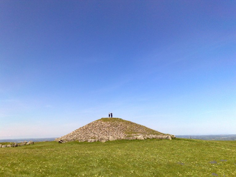 Tuatha Dé Danann - Cairn Loch Craobh, Sliabh na Caillí, Loch Craobh, An Mhí, Cúige Laighean, Éire