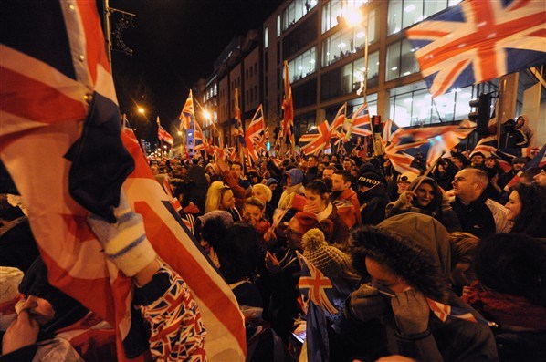 Protesters from the British Unionist minority demonstrate at the end of the flying of the British flag from the roof of Belfast City Hall, Ireland 2012 (Photo: The Five Demands)