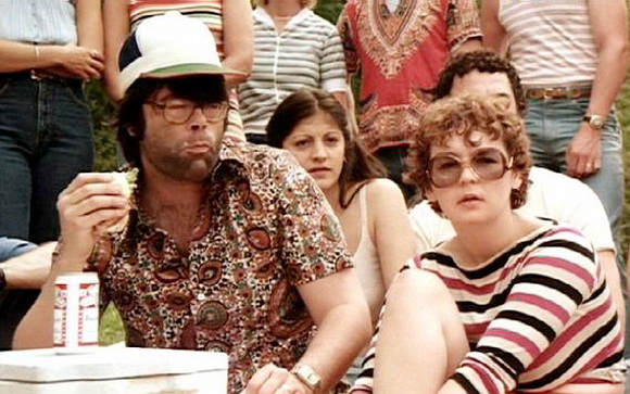 Stephen King and wife Tabitha make their cameo appearence in 1981's Knightriders