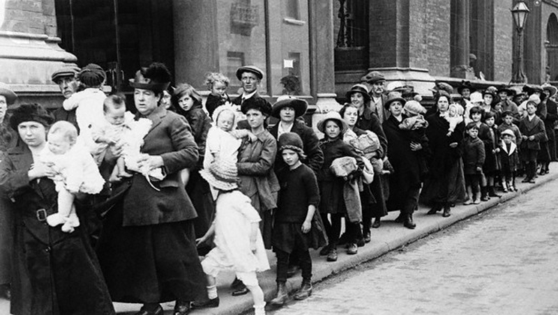 Refugees fleeing the terror of the British unionist regime in Belfast